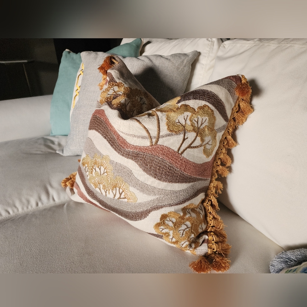 Cowtan Tout with Tree Design and Tassels Pillow Cover